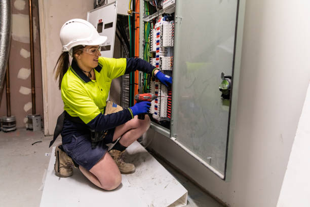 Best Local Electrician Companies  in Charleston, MO